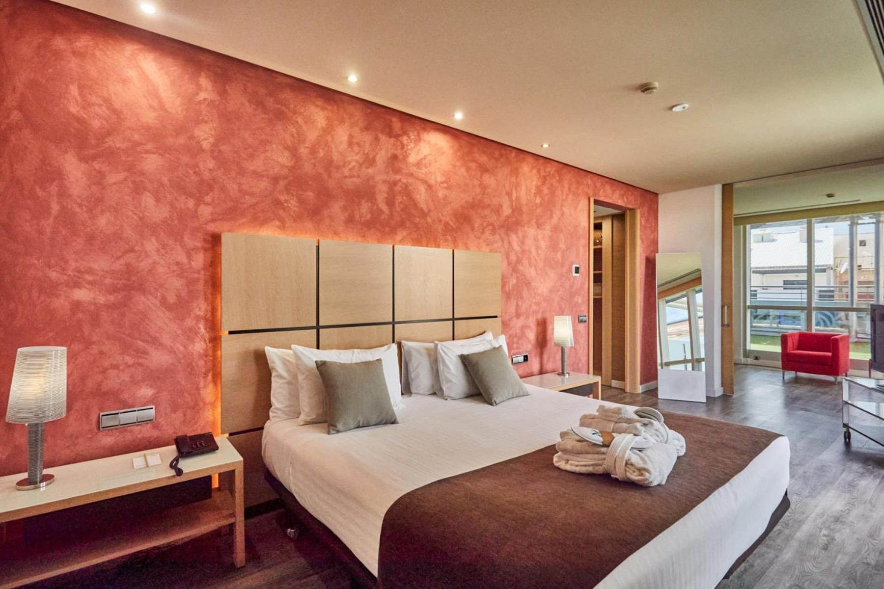 Hotel Silken Puerta