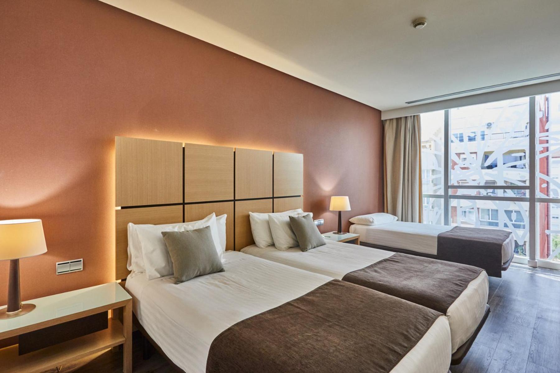 Hotel Silken Puerta